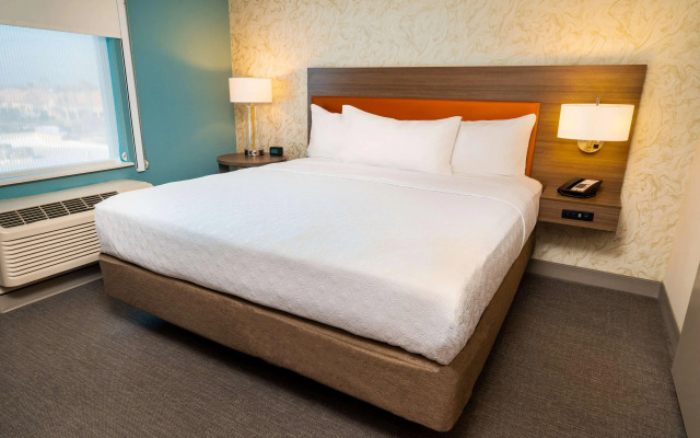 Home2 Suites by Hilton Bakersfield