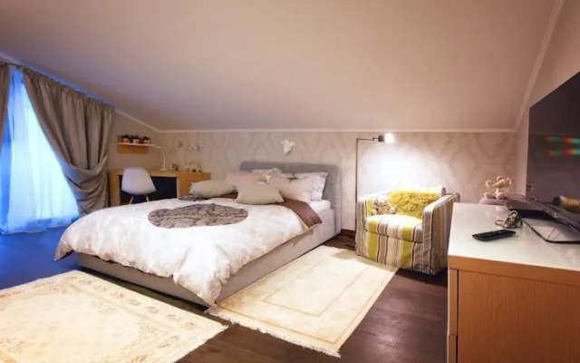 VIP Raubichi Holiday Home