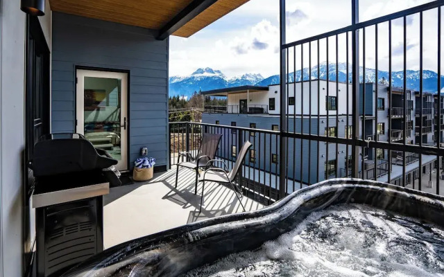 Mountain Revelation Revelstoke Vacations