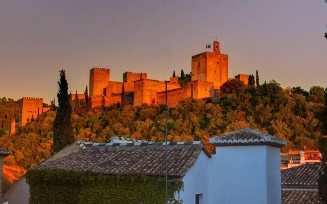 Breathtaking Alhambra view balconies, Albaizyn