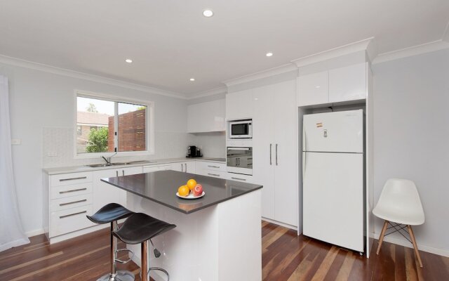 Sandy Point Road, 98, Eden by the Bay