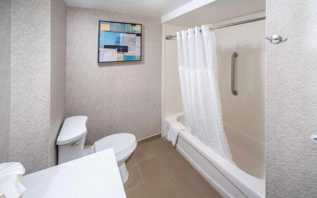 Best Western Plus Raleigh Crabtree Valley Hotel