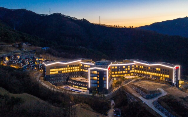 Ramada Hotel & Suites by Wyndham Gangwon Pyeongchang