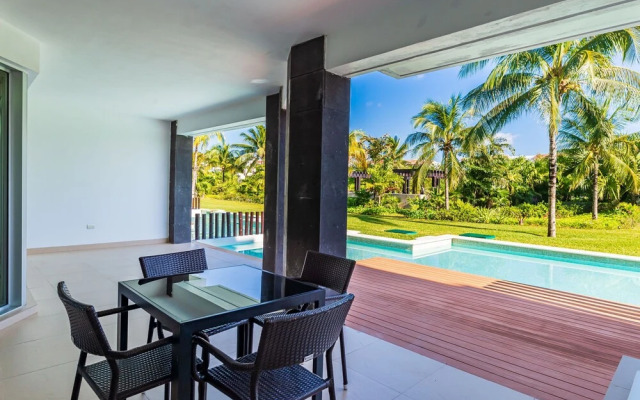 Z Casa Girasol 2 Bedroom Condo by Redawning