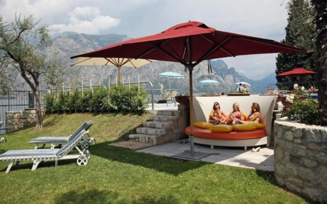 Hotel Sailing Center