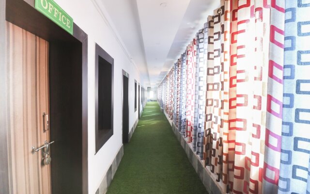 OYO Flagship 18658 Hotel Royal Green