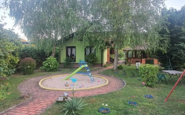 Una Green Garden Residence