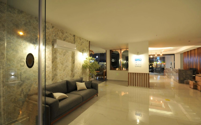 Isla Apartments