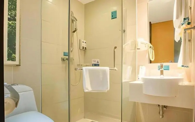 City Comfort Inn Nanning Donghe Huacheng Metro Station