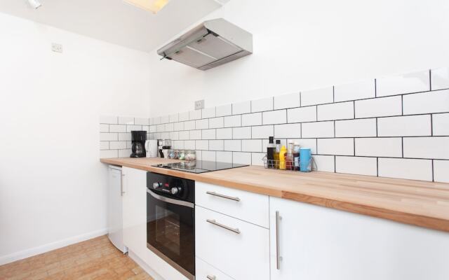 Oxford Street & Soho Modern 2 Bed Apt