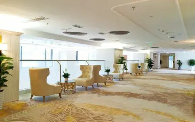 Qionghai Lake View Family Resort