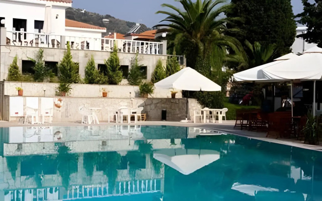Hotel Dionyssos