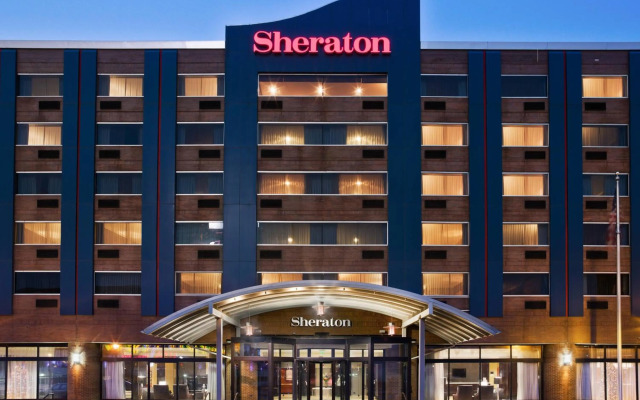 Sheraton Niagara Falls