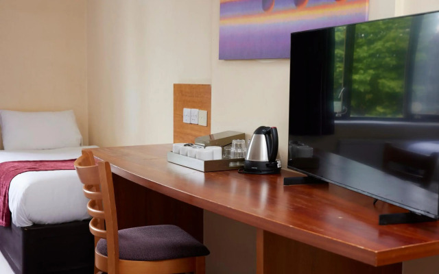 Premier Inn Northampton West (Harpole)