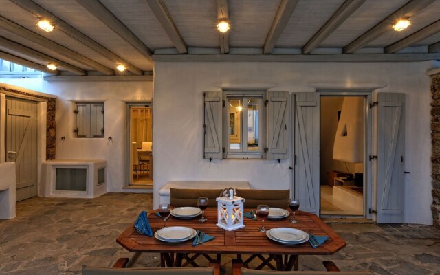 Luxurious Villa in Mykonos with Swimming Pool