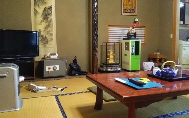Saratoku Ryokan