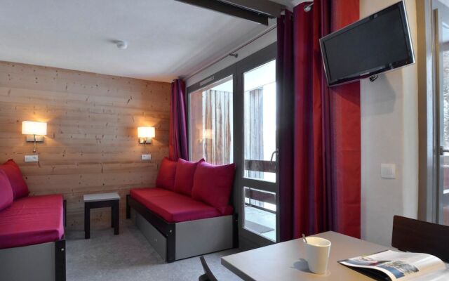 Residence Saintjacques Refurnished Divisible Studio for 4 People of 28 mÂ² on the Slopes Rs220