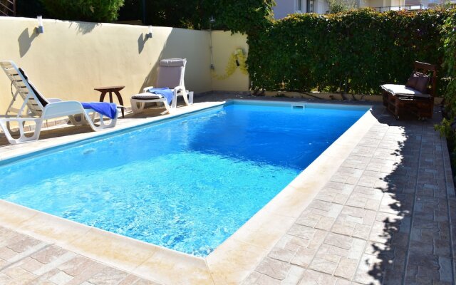 Helen's Villa