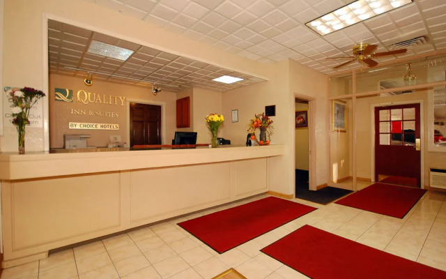Quality Inn & Suites