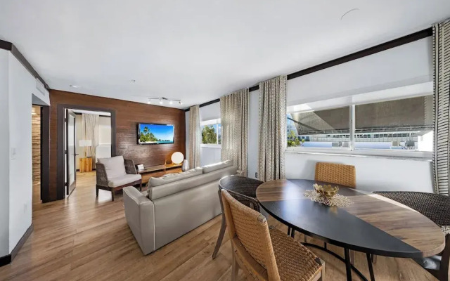 The Coastal Retreat