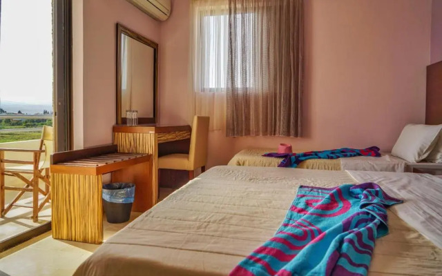 Kokoni Beach Hotel