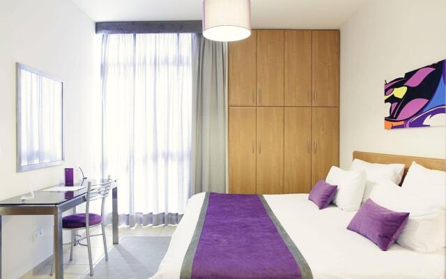 The Smallville Xpress Hotel