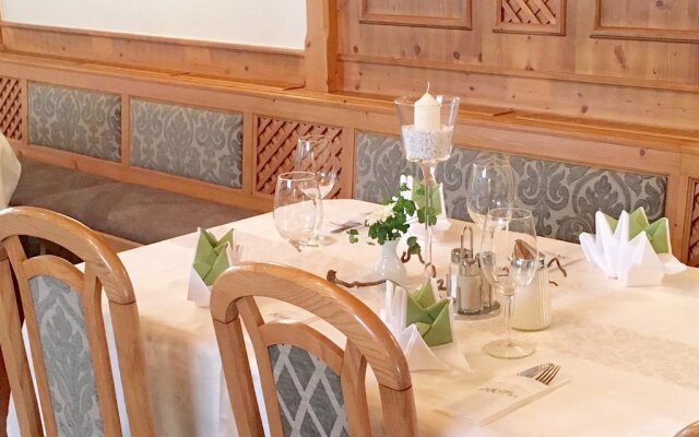Gasthof zur Post - Familie Luegmayer