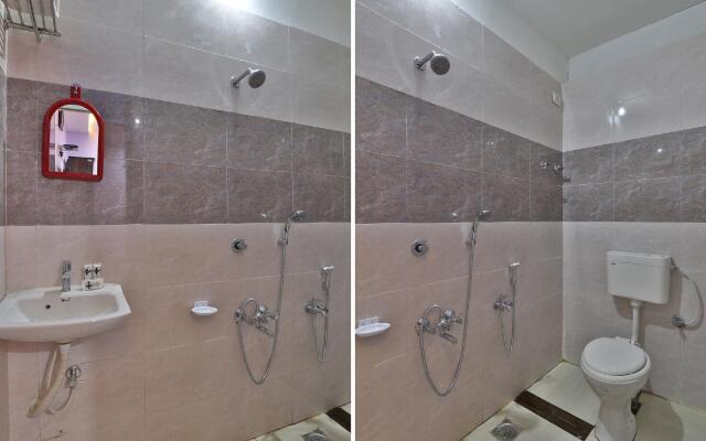 OYO 41050 Hotel Om Villa