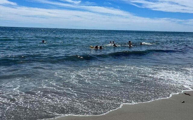 Scarborough Beach Motel