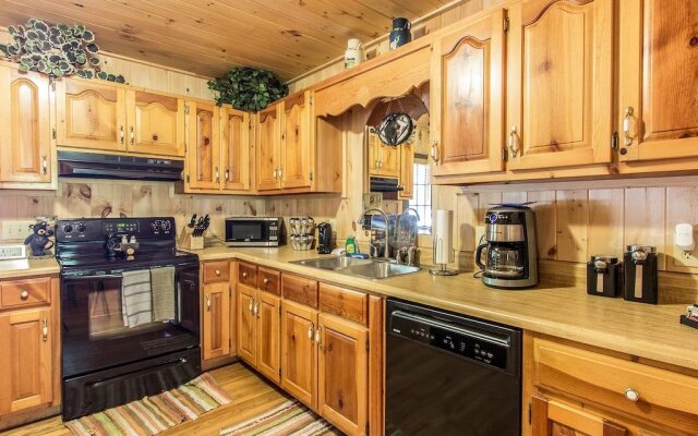 Bearadise Retreat Cabin