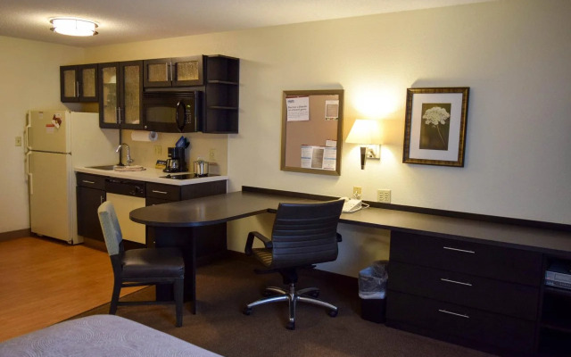 Candlewood Suites Wichita Airport by IHG