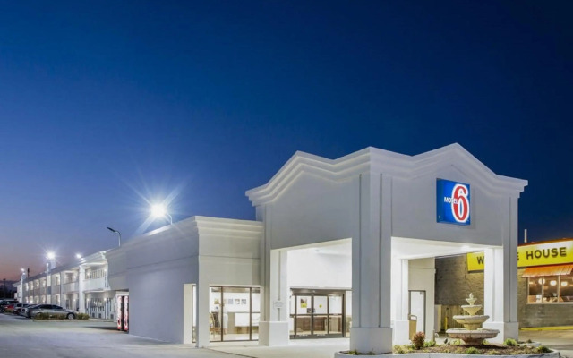Motel 6 Jacksonville, NC