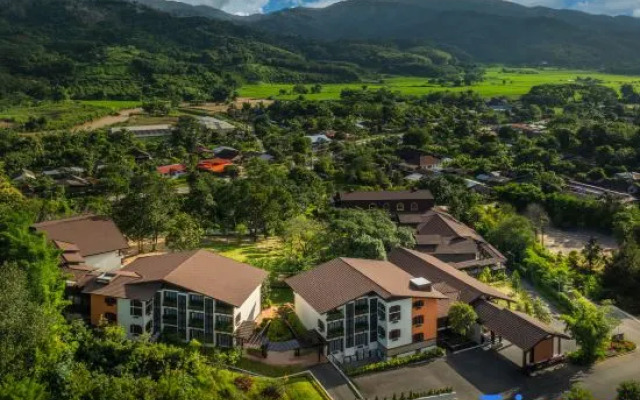 Tana Spring Resort Mae Chan