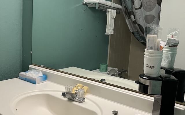 Ambassador Inn And Suites