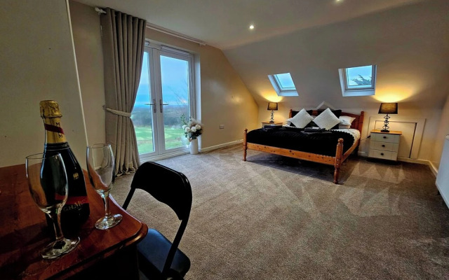 Seaside Escape at Ty Bugail - Holyhead