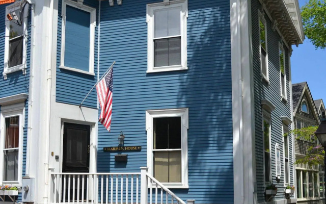 Mariner House