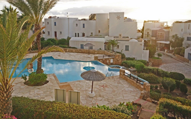 Resitour - Apollo Beach Villas