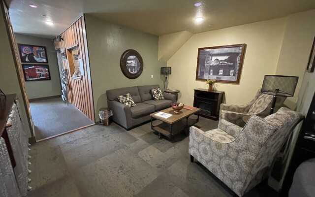 The Miner's Boutique Hotel