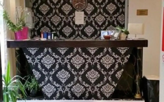 Hotel La Perle Montparnasse