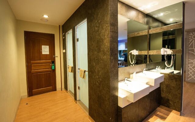Lovina Inn Penuin Hotel