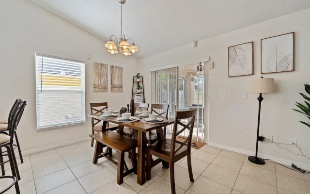 Private Pool and Game Room Near Disney!!!