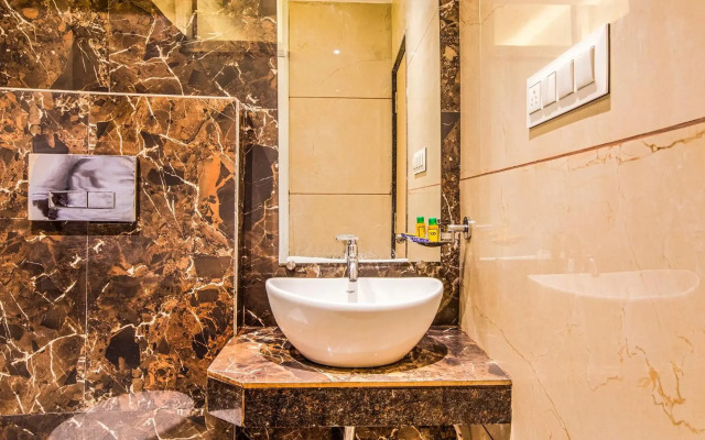 FabHotel Spring inn