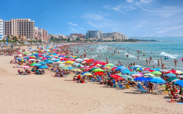 HomeHolidaysRentals Costamar - Costa Barcelona