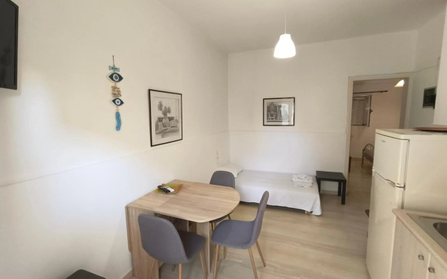 Albatross Studios & Apartments