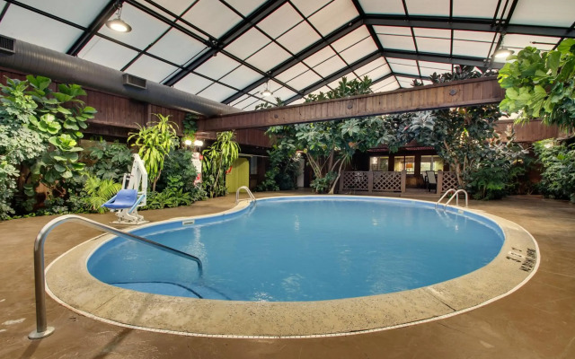 Greenfield Inn and Suites Elizabethtown, KY I65 Exit 94
