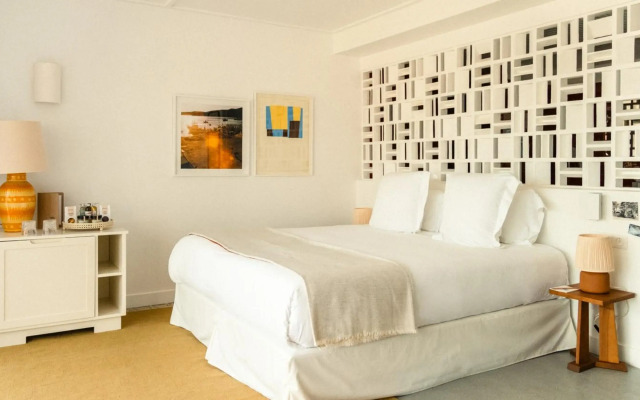 Les Roches Rouges, a Beaumier hotel