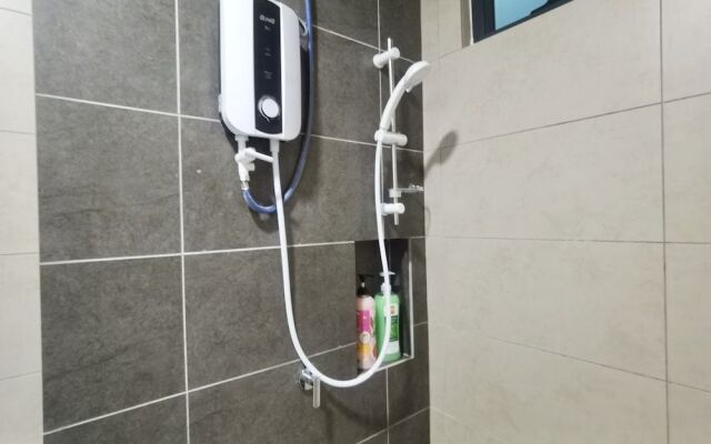 Luminari Suite by Homez Suite