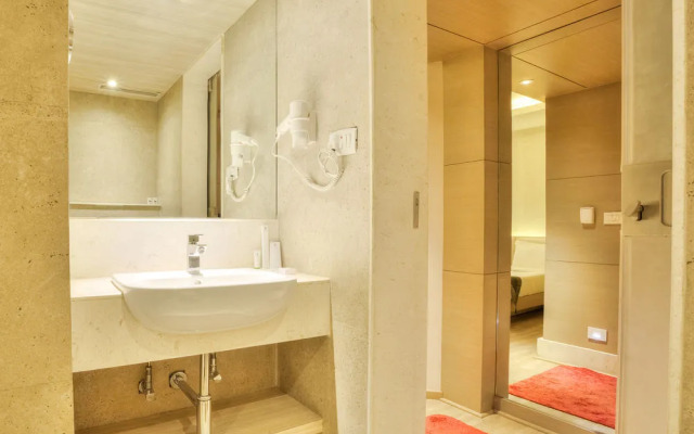 OYO 12077 Grand Bhabendra Alay