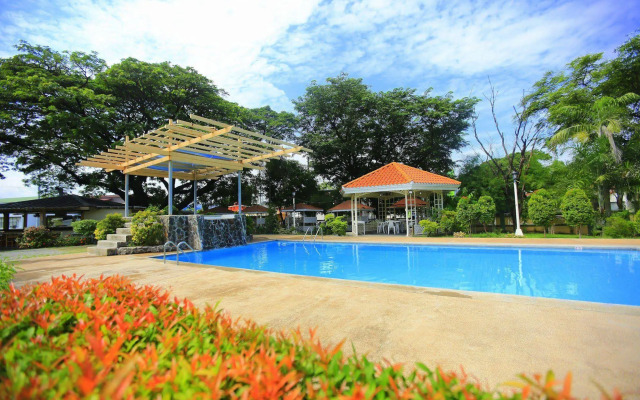 Subic Bay Peninsular Hotel