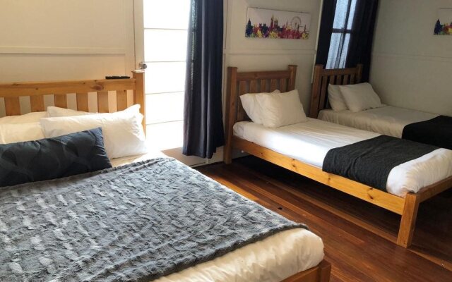 Gin Gin Budget Accommodation